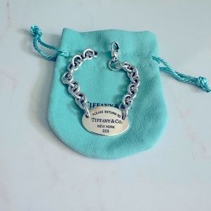 Tiffany & Co. oval bracelet